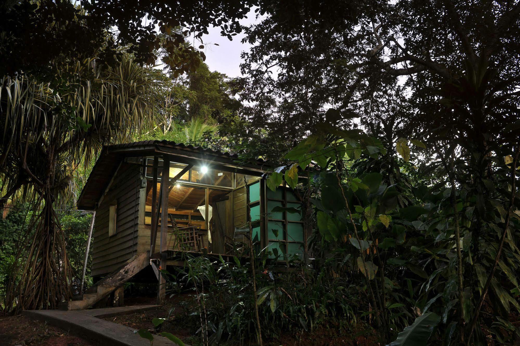 Suital Lodge Mogos Экстерьер фото
